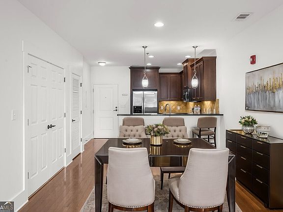 4th image of 2360 Logan Cir #101