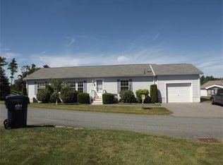 6103 Oak Point Dr, Middleboro, MA 02346