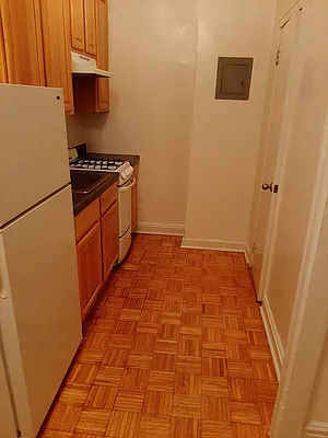 Rented by Allen Harris, LREB | media 14