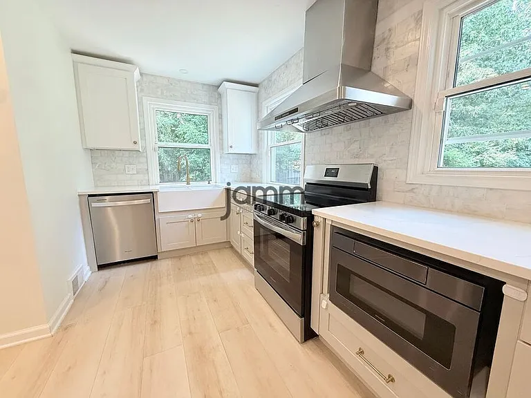 2787 Derbyshire Rd — Photo 7
