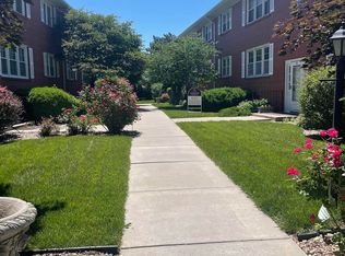 9105 Arbor St APT 3, Omaha, NE 68124