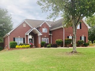 128 Wyckliffe Dr, Locust Grove, GA 30248