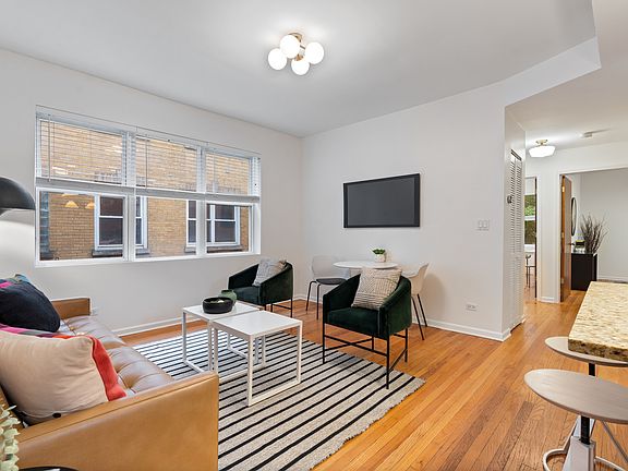 3rd image of 2846 N Christiana Ave APT 2