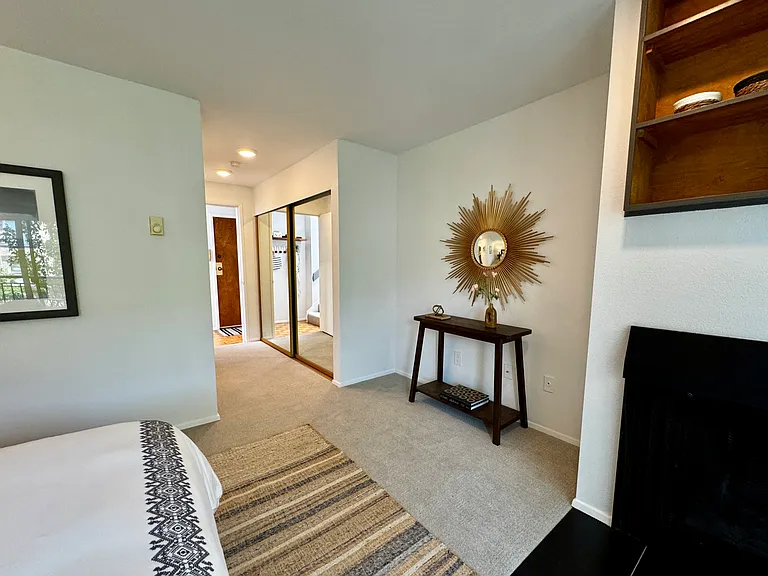 410 13th Ave E #Penthouse 3 — Photo 10