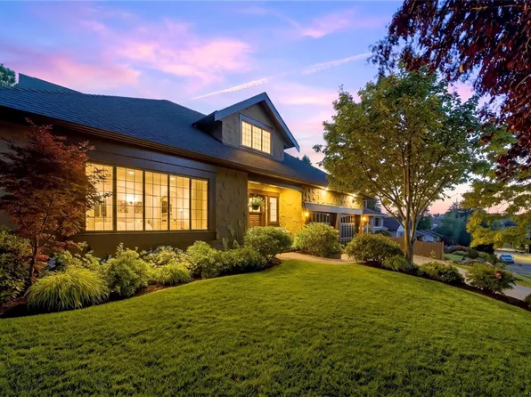 1795 Broadmead Ave, Saanich, BC V8P 2V8