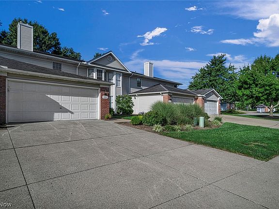 2nd image of 19311 Bradford Ct