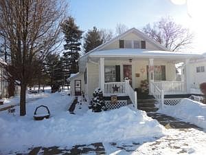 1st image of 869 Fairbanks Ave