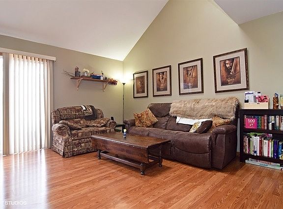 4th image of 345 W Birchwood Ave