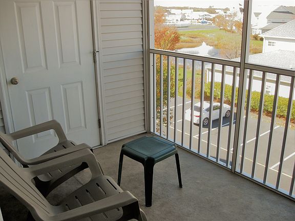 5th image of 34670 Villa Cir