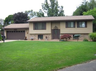 5449 Jill Ave, Kalamazoo, MI 49048