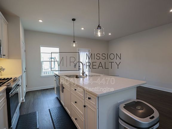 5th image of 2100 Tobacco Mill St