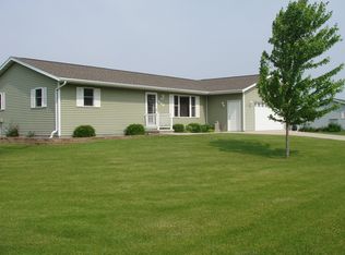 404 N 1st Ave, Valders, WI 54245