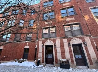 7007 N Wolcott Ave #3, Chicago, IL 60626