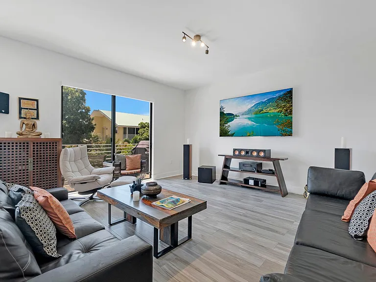 273 W Seaview Dr — Photo 20