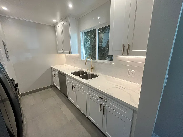 434 S Oakhurst Dr — Photo 11