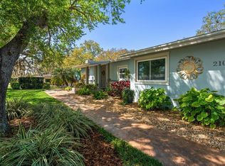 210 Live Oak Ln, Largo, FL 33770