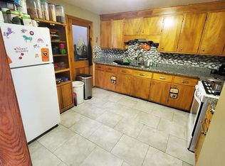 137 Old Marsh Hill Rd, Dracut, MA 01826