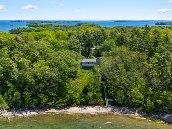 23 Sandy Point Road, Yarmouth, ME 04096