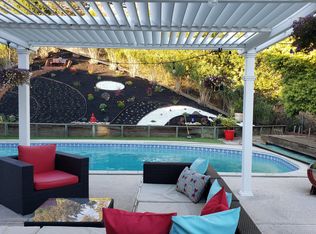 18720 E Cavendish Dr, Castro Valley, CA 94552