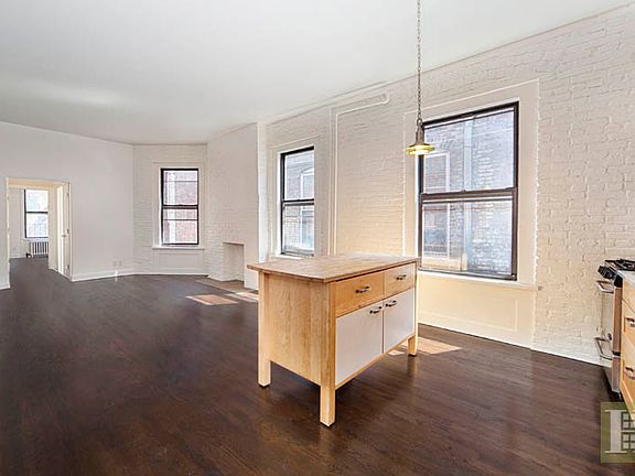 3rd image of 153 W 80th St APT 5C