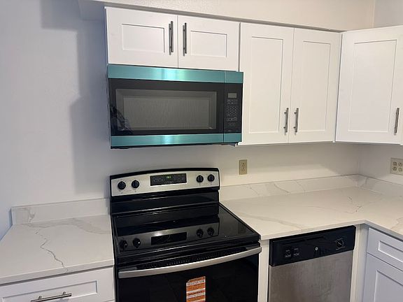 4th image of 900 S Negley Ave APT 5