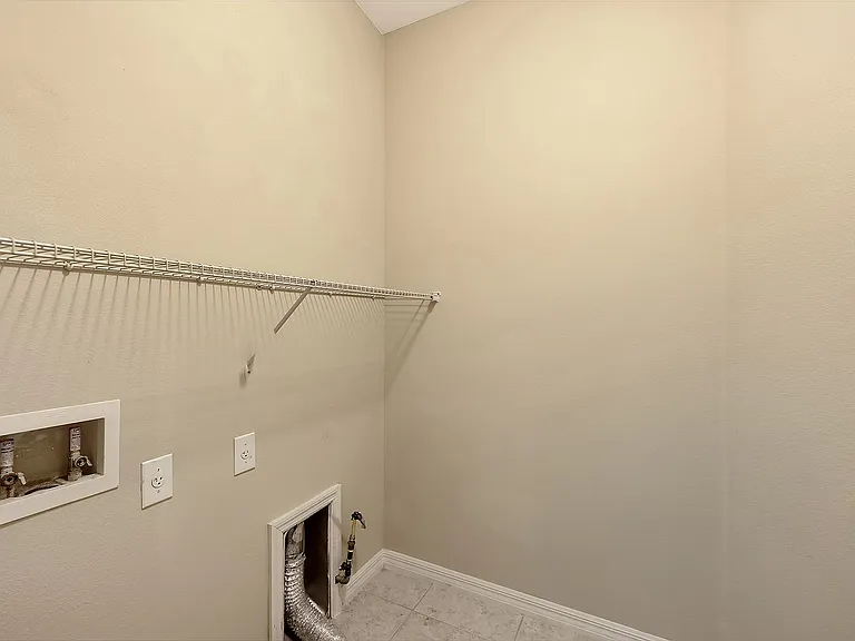4904 Maymont Park Cir — Photo 26