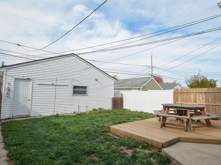 2169 S 59th St — Photo 10