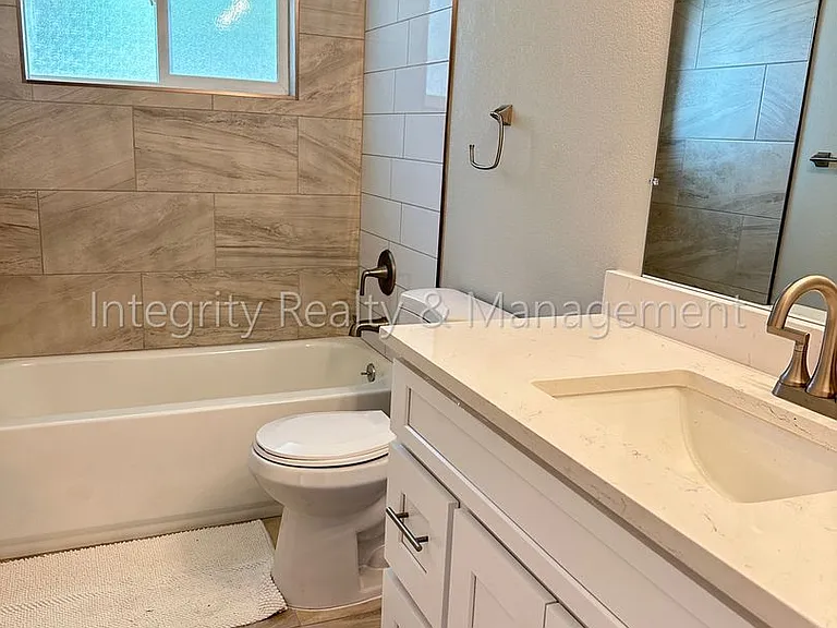 3092 W Layton Ave — Photo 12