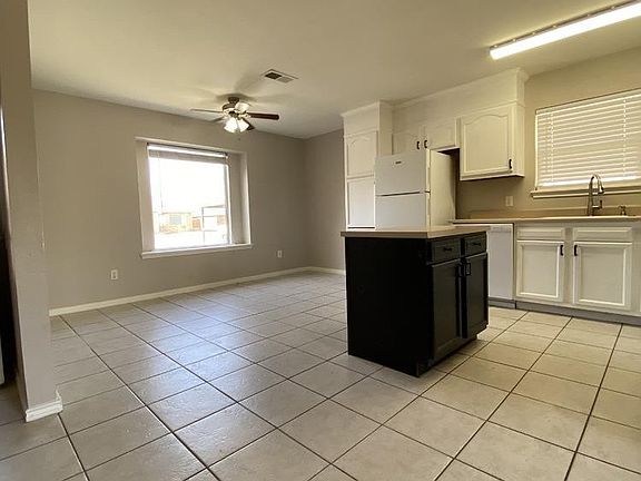 5th image of 10613 Belton Ave