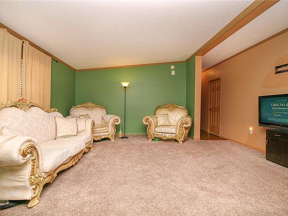 2nd image of 73 Greenbriar Dr E