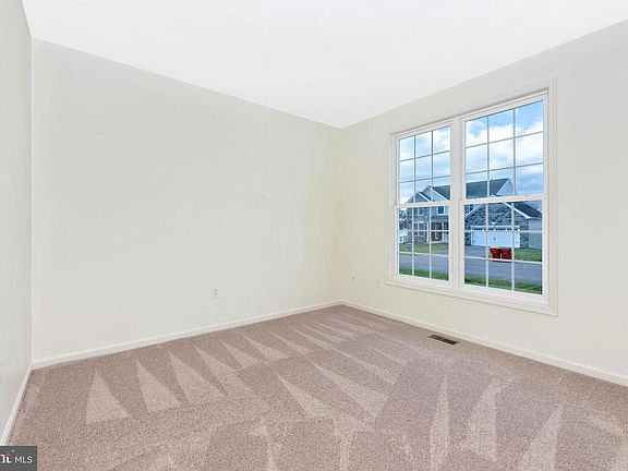 4th image of 10213 Saddlebrooke Ln