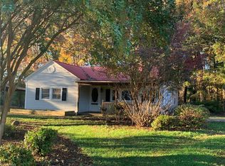 4665 Seward Rd, Pfafftown, NC 27040