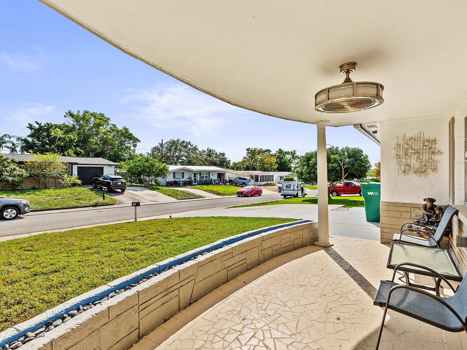 3 bed, 1250 sqft, $1,995 — Photo 3
