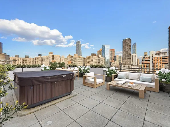 100 Riverside Blvd APT 21A, New York, NY 10069