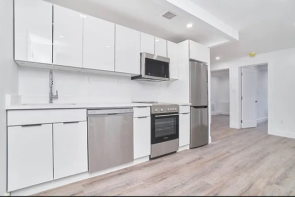 Rented by REAL New York | media 5