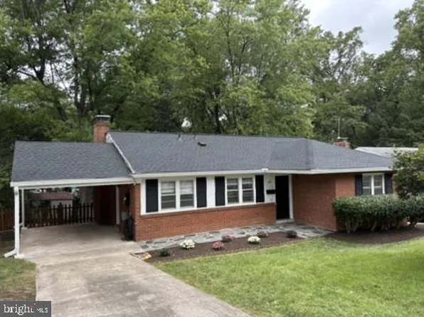 668 S Illinois St, Arlington, VA 22204