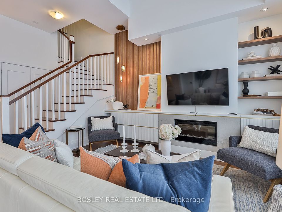 1st image of 25 Malcolm Rd #Townhouse 105