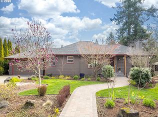 3270 SW Vista Dr, Portland, OR 97225