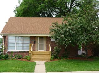 18610 Lexington Ave, Homewood, IL 60430