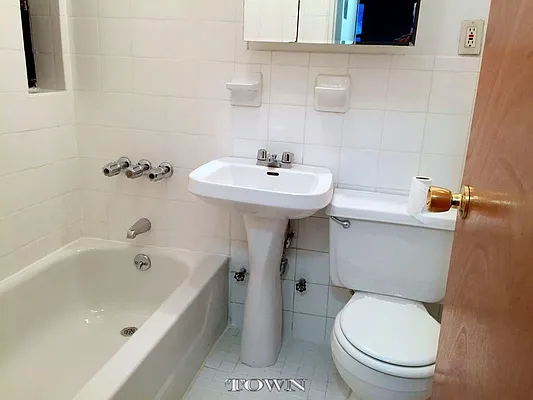 Rented by Town Residential | media 21