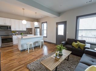 1101 W George St APT 1, Chicago, IL 60657