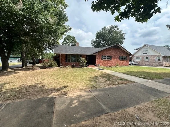 423 N Burns St, Holdenville, OK 74848