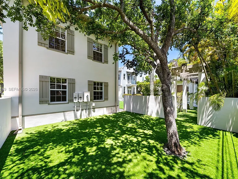7745 SW 54th Ave — Photo 45