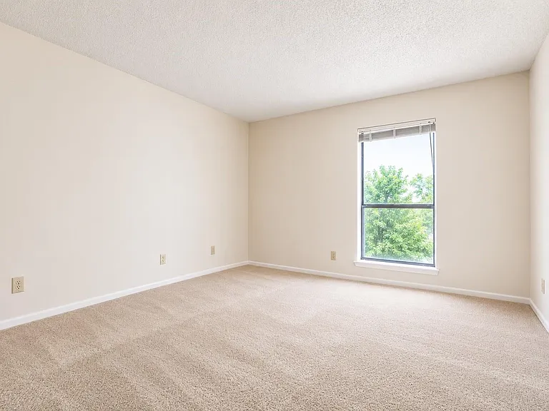 7900 N Stadium Dr #22 — Photo 11