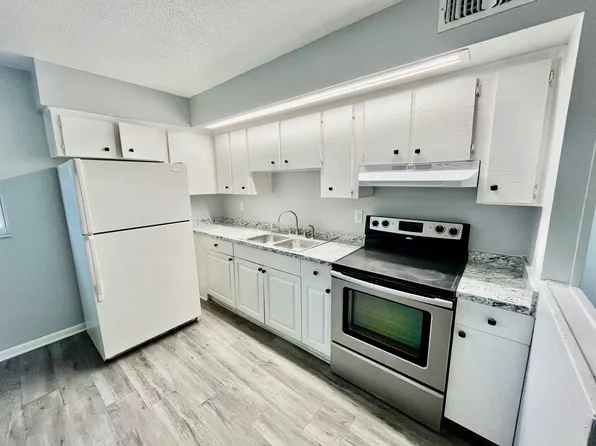 927 N Iowa Ave, Lakeland, FL