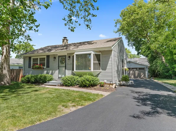 1314 Ivy Ln, Crystal Lake, IL 60014