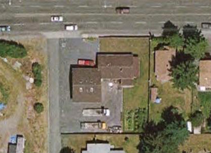 Look at the size of that TWO story garage!