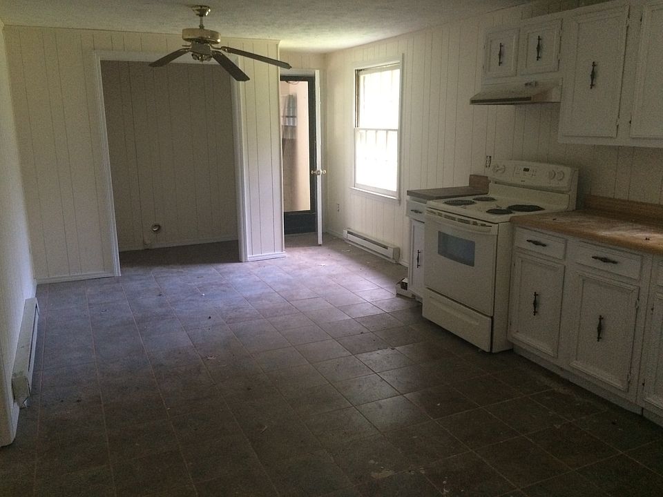 2nd image of 294 Jackson Rd