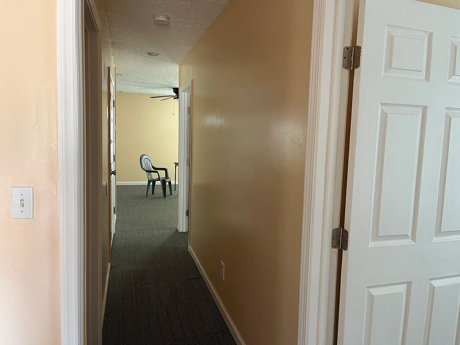 3 bed, 1280 sqft, $1,600 — Photo 4