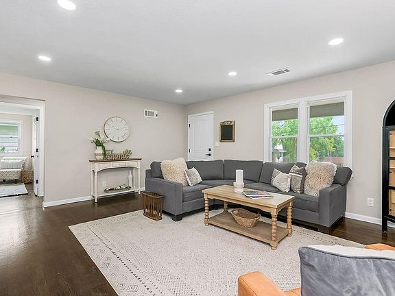 2nd image of 4958 Marsh Ave